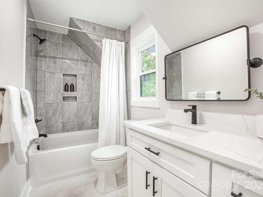 9527 Walkers Ferry Road, Charlotte, NC 28214.  MLS# CAR4255253, YatesRealty ID 26145. Second full bath upstairs