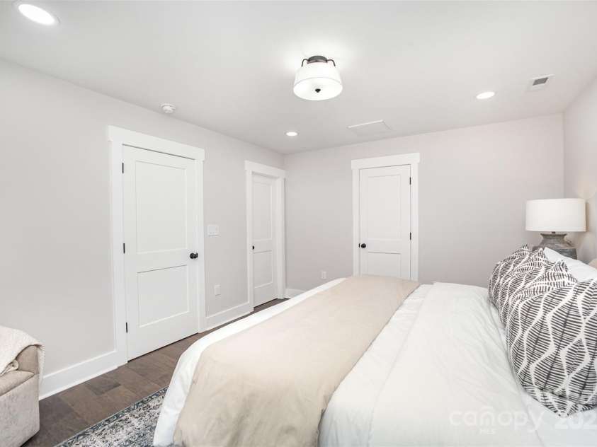 9527 Walkers Ferry Road, Charlotte, NC 28214.  MLS# CAR4255253, YatesRealty ID 26145. Tucked away for privacy upstairs