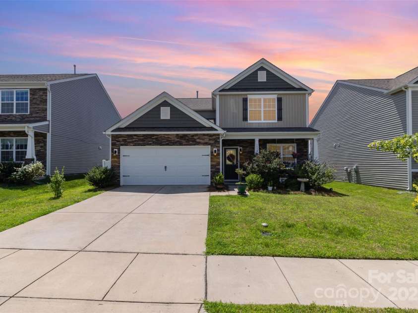 1220 Kent Downs Avenue, Concord, NC 28027.  MLS# CAR4272304, YatesRealty ID 26147. 