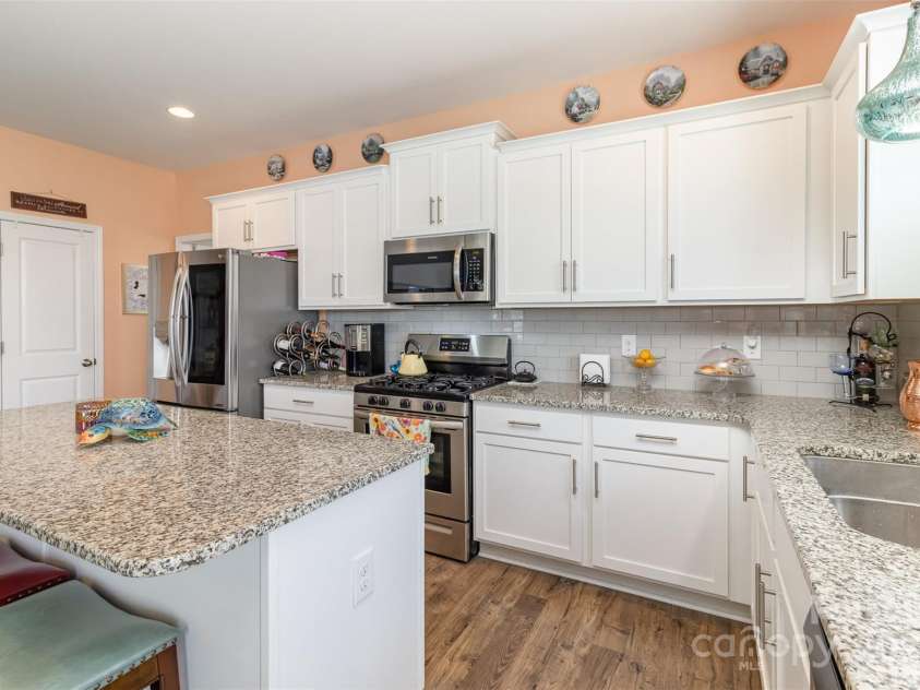 1220 Kent Downs Avenue, Concord, NC 28027.  MLS# CAR4272304, YatesRealty ID 26147. 