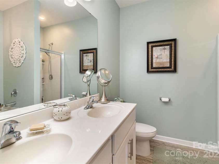 1220 Kent Downs Avenue, Concord, NC 28027.  MLS# CAR4272304, YatesRealty ID 26147. 