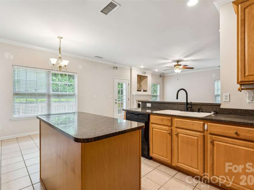15108 Bridle Trace Lane, Pineville, NC 28134.  MLS# CAR4375278, YatesRealty ID 26149. 