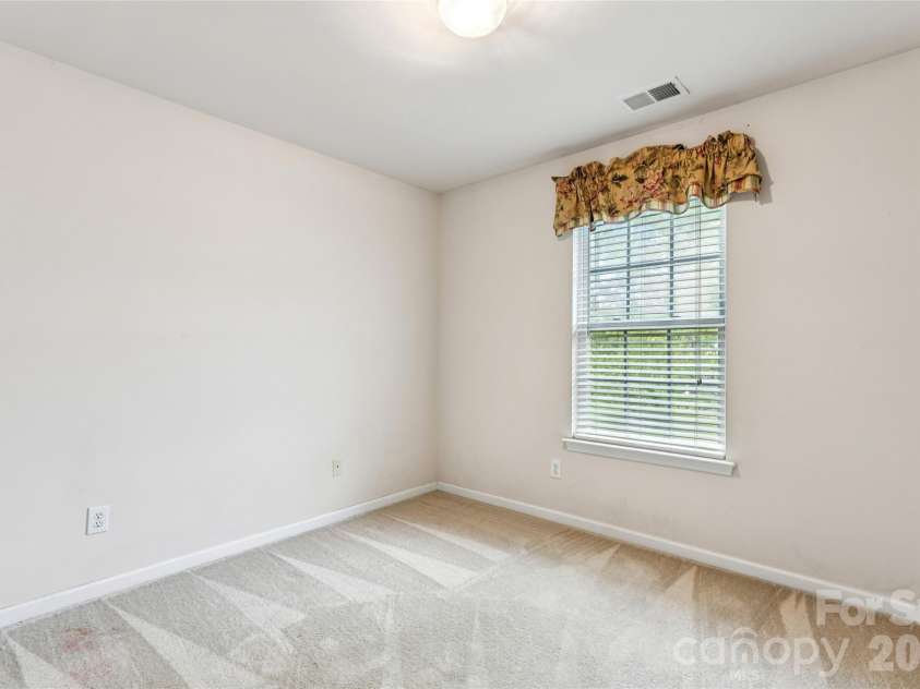 15108 Bridle Trace Lane, Pineville, NC 28134.  MLS# CAR4375278, YatesRealty ID 26149. 