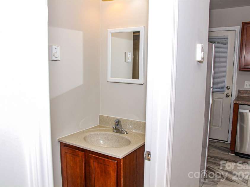 46 Spicewood Road, Weaverville, NC 28787.  MLS# CAR4272815, YatesRealty ID 26149. 