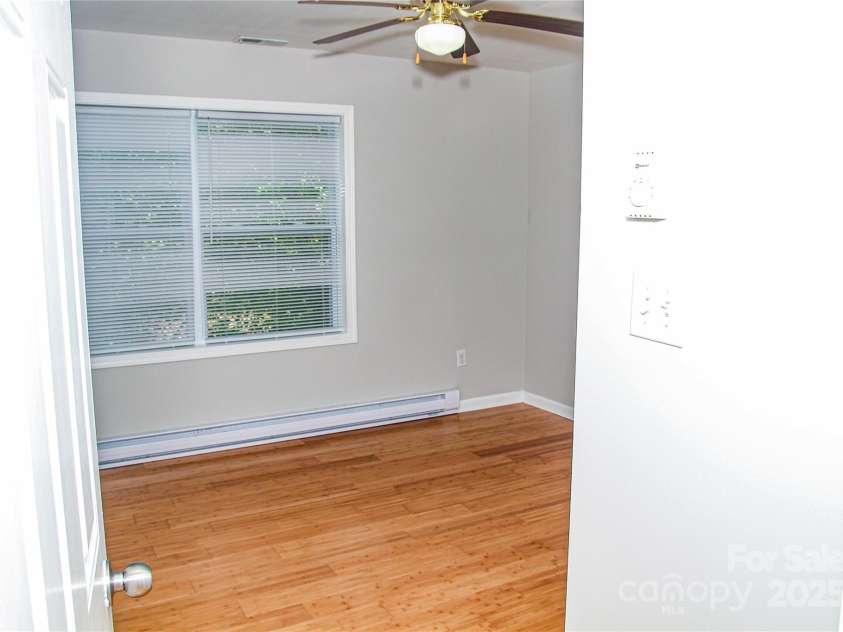 46 Spicewood Road, Weaverville, NC 28787.  MLS# CAR4272815, YatesRealty ID 26149. 