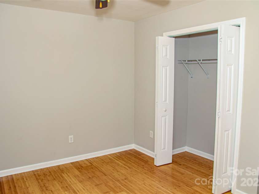 46 Spicewood Road, Weaverville, NC 28787.  MLS# CAR4272815, YatesRealty ID 26149. 