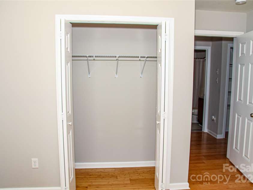 46 Spicewood Road, Weaverville, NC 28787.  MLS# CAR4272815, YatesRealty ID 26149. 