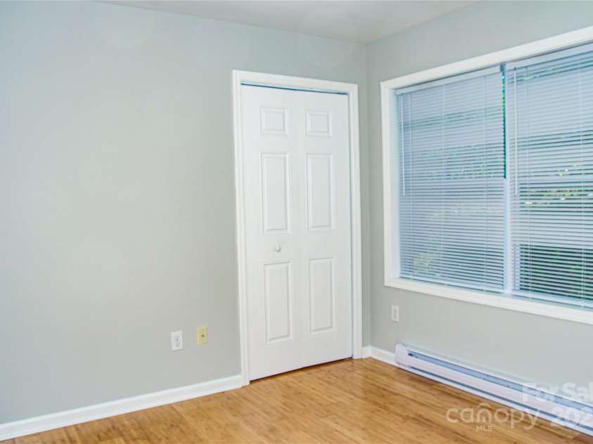 46 Spicewood Road, Weaverville, NC 28787.  MLS# CAR4272815, YatesRealty ID 26149. 