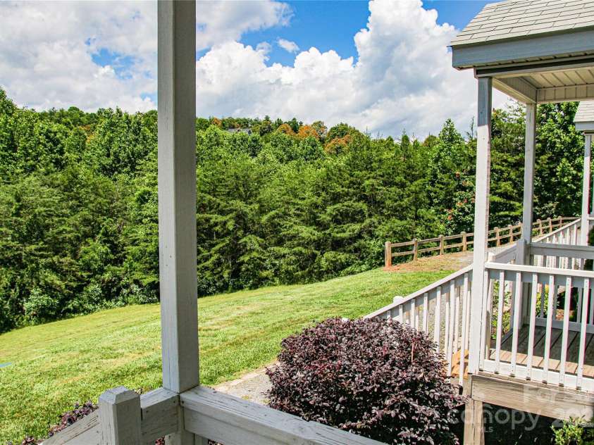 46 Spicewood Road, Weaverville, NC 28787.  MLS# CAR4272815, YatesRealty ID 26149. 