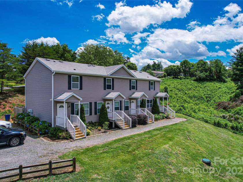 46 Spicewood Road, Weaverville, NC 28787.  MLS# CAR4272815, YatesRealty ID 26149. 