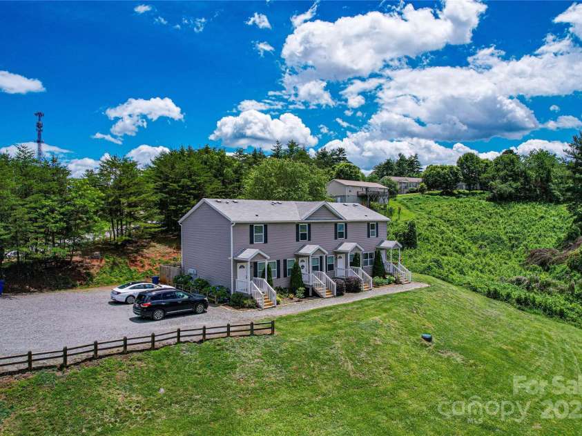 46 Spicewood Road, Weaverville, NC 28787.  MLS# CAR4272815, YatesRealty ID 26149. 