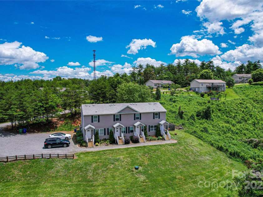 46 Spicewood Road, Weaverville, NC 28787.  MLS# CAR4272815, YatesRealty ID 26149. 