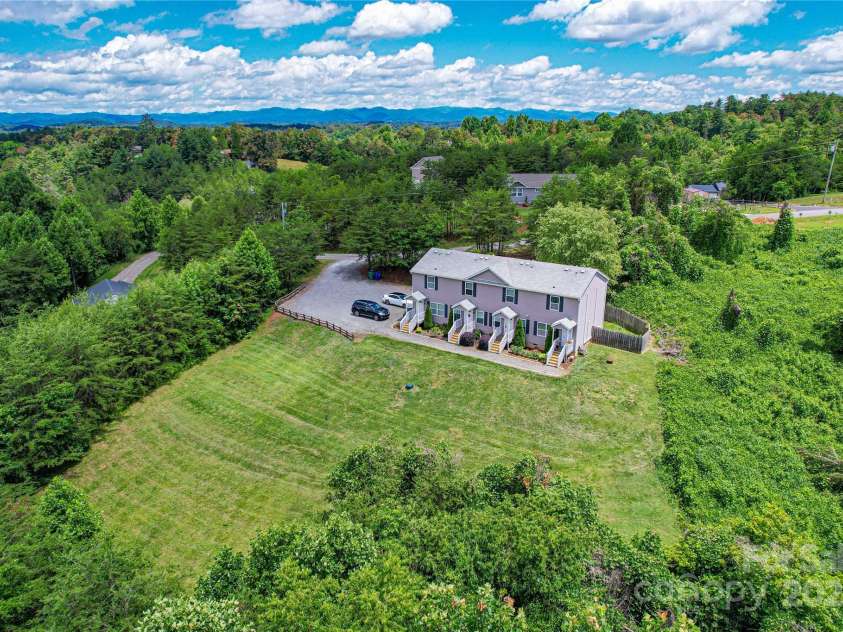 46 Spicewood Road, Weaverville, NC 28787.  MLS# CAR4272815, YatesRealty ID 26149. 