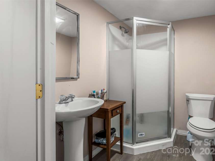 218 Davis Drive, Morganton, NC 28655.  MLS# CAR4152046, YatesRealty ID 2615. 