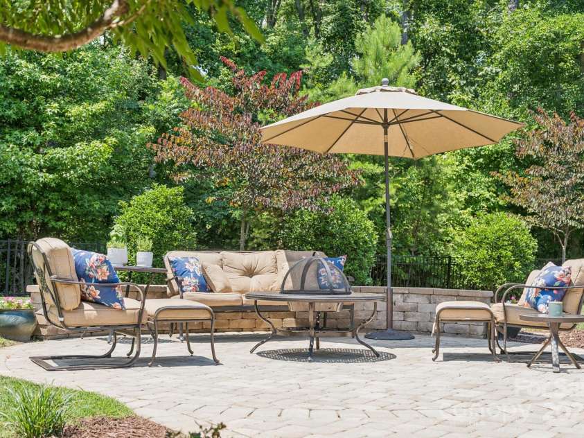 8729 Mullis Forest Court, Mint Hill, NC 28227.  MLS# CAR4276594, YatesRealty ID 26150. 
