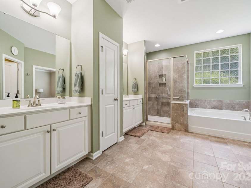 8729 Mullis Forest Court, Mint Hill, NC 28227.  MLS# CAR4276594, YatesRealty ID 26150. 