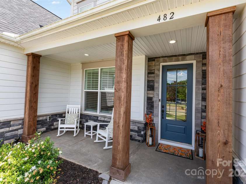 482 Lucky Drive, Concord, NC 28027.  MLS# CAR4265952, YatesRealty ID 26151. 