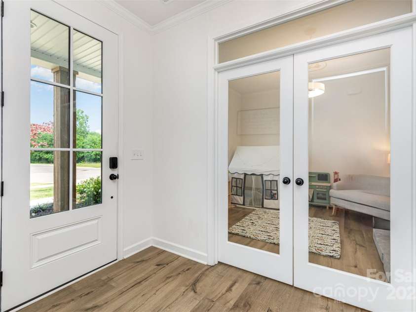 482 Lucky Drive, Concord, NC 28027.  MLS# CAR4265952, YatesRealty ID 26151. 