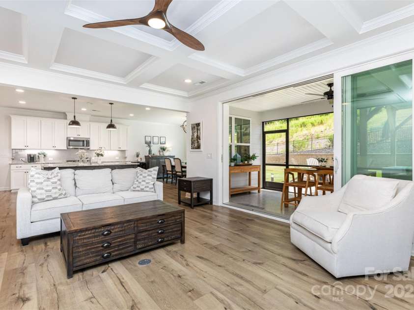 482 Lucky Drive, Concord, NC 28027.  MLS# CAR4265952, YatesRealty ID 26151. 