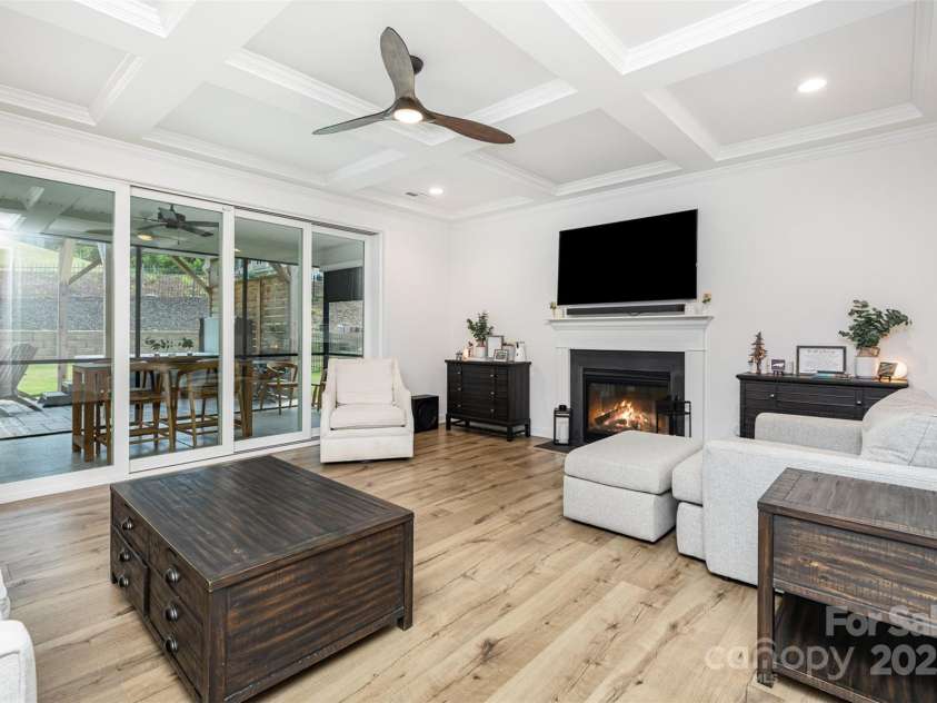 482 Lucky Drive, Concord, NC 28027.  MLS# CAR4265952, YatesRealty ID 26151. 