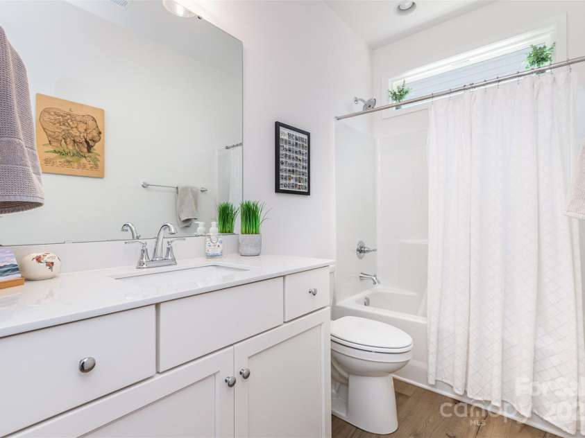 482 Lucky Drive, Concord, NC 28027.  MLS# CAR4265952, YatesRealty ID 26151. 