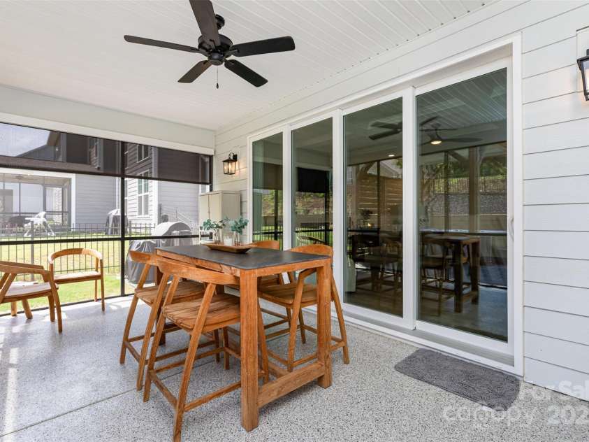 482 Lucky Drive, Concord, NC 28027.  MLS# CAR4265952, YatesRealty ID 26151. 