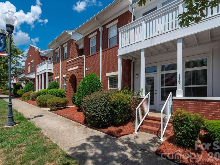 6112 Creft Circle, Indian Trail, NC 28079.  MLS# CAR4416294, YatesRealty ID 26151. 