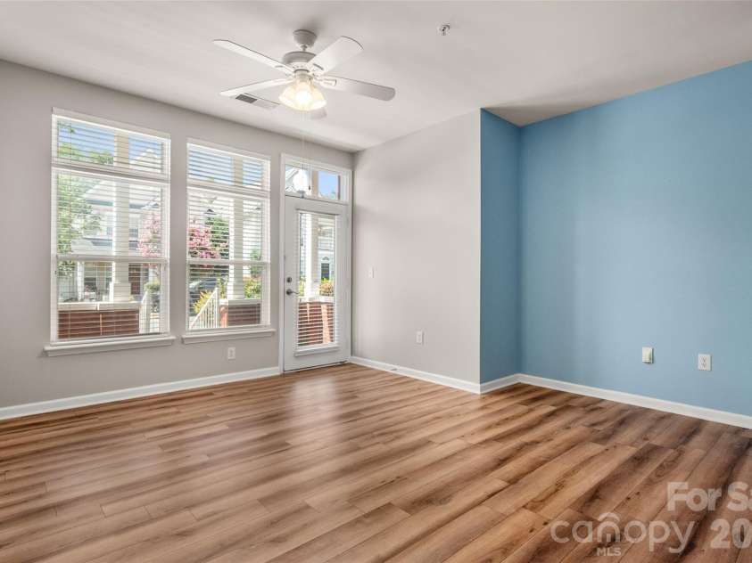 6112 Creft Circle, Indian Trail, NC 28079.  MLS# CAR4416294, YatesRealty ID 26151. Livingroom
