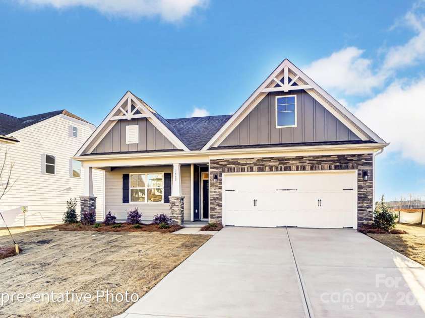 1436 Ardmore Drive, Sherrills Ford, NC 28673.  MLS# CAR4249517, YatesRealty ID 26152. 