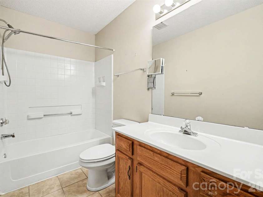 8929 Scotch Heather Way, Charlotte, NC 28277.  MLS# CAR4386663, YatesRealty ID 26153. 