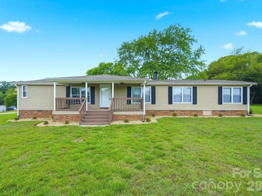 132 Greenway Road, Iron Station, NC 28080.  MLS# CAR4384229, YatesRealty ID 26154. 
