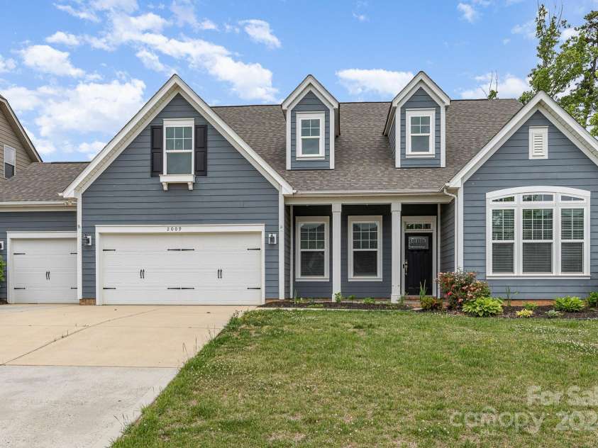 2009 Atherton Drive, Indian Trail, NC 28079.  MLS# CAR4173498, YatesRealty ID 26155. 