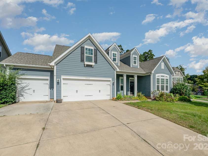 2009 Atherton Drive, Indian Trail, NC 28079.  MLS# CAR4173498, YatesRealty ID 26155. 