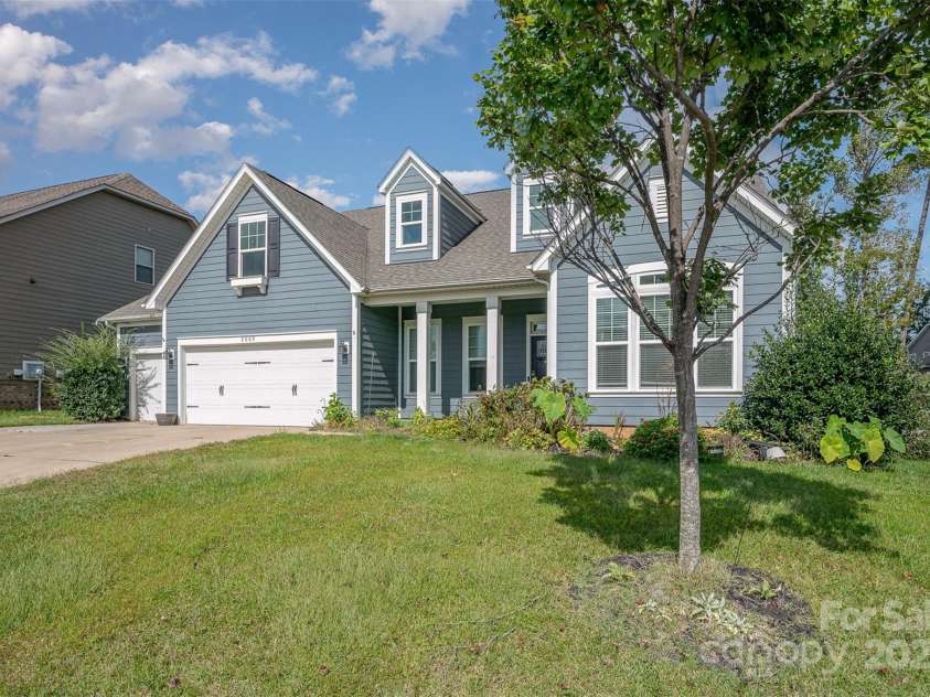 2009 Atherton Drive, Indian Trail, NC 28079.  MLS# CAR4173498, YatesRealty ID 26155. 