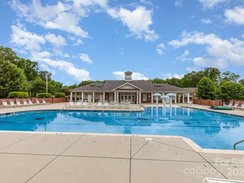 2009 Atherton Drive, Indian Trail, NC 28079.  MLS# CAR4173498, YatesRealty ID 26155. 