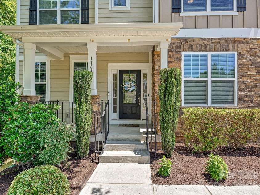 1104 Snowbird Lane, Waxhaw, NC 28173.  MLS# CAR4384035, YatesRealty ID 26157. 