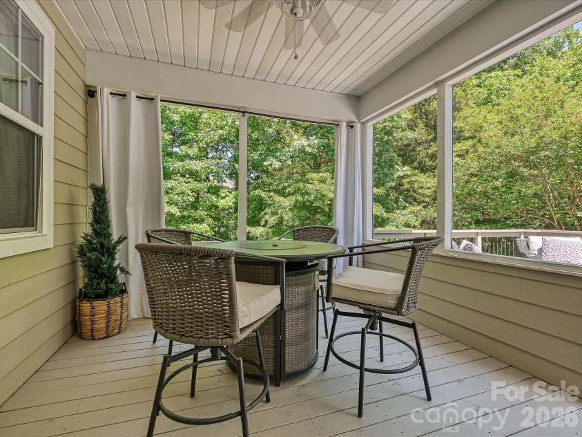 1104 Snowbird Lane, Waxhaw, NC 28173.  MLS# CAR4384035, YatesRealty ID 26157. 
