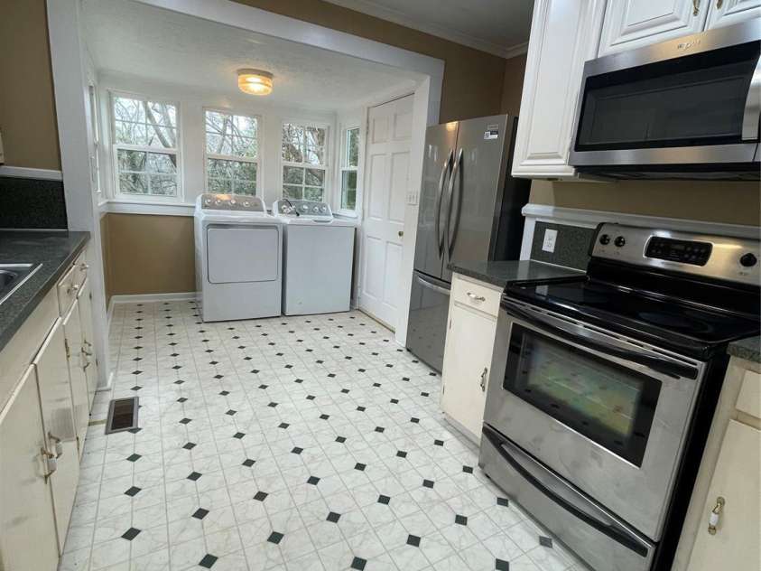 122 Hargrave Street, Wadesboro, NC 28170.  MLS# CAR4310979, YatesRealty ID 2616. 