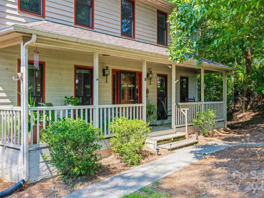 25011 Club View Drive, Tega Cay, SC 29708.  MLS# CAR4299722, YatesRealty ID 2616. 