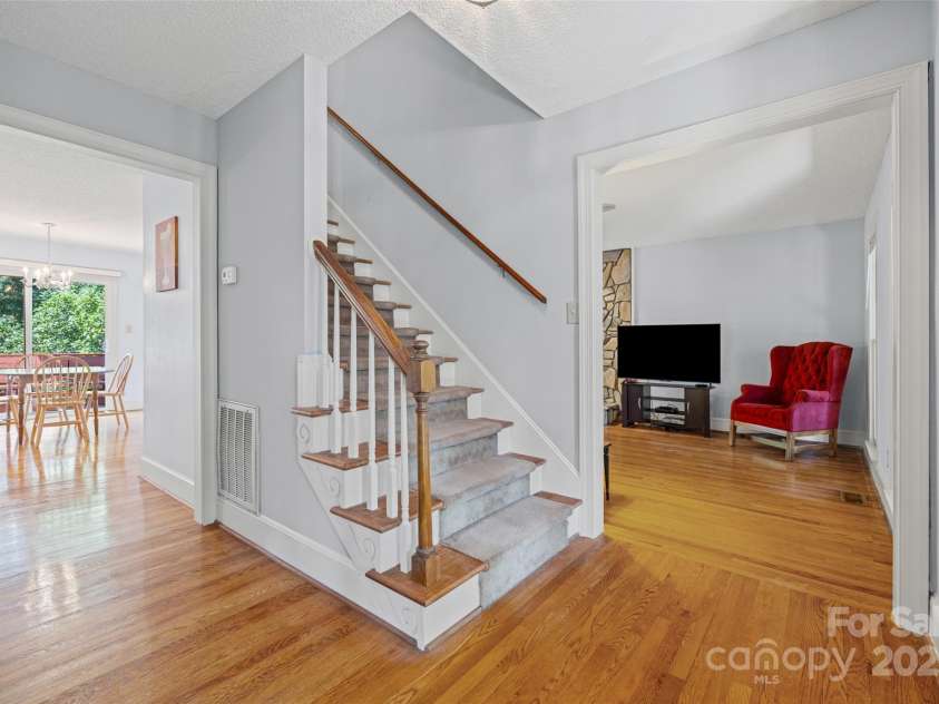 25011 Club View Drive, Tega Cay, SC 29708.  MLS# CAR4299722, YatesRealty ID 2616. 