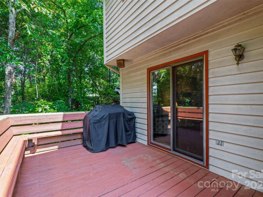 25011 Club View Drive, Tega Cay, SC 29708.  MLS# CAR4299722, YatesRealty ID 2616. 
