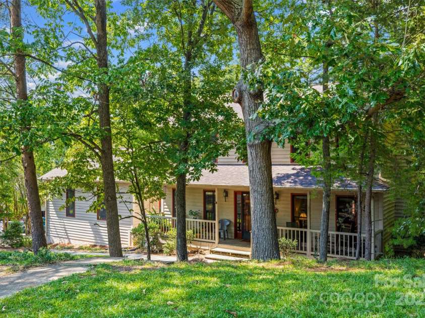 25011 Club View Drive, Tega Cay, SC 29708.  MLS# CAR4299722, YatesRealty ID 2616. 