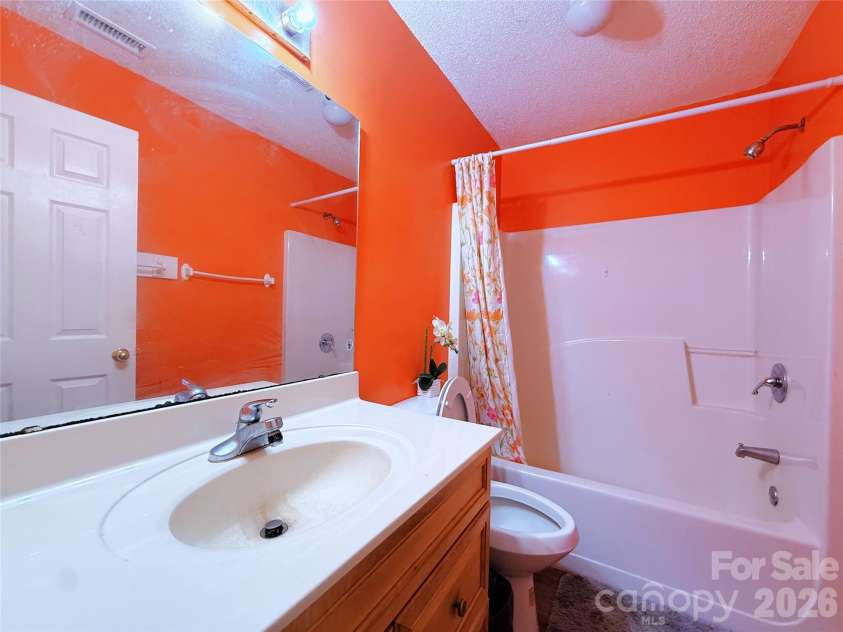 7333 Rosehall Drive, Charlotte, NC 28227.  MLS# CAR4337345, YatesRealty ID 2616. 