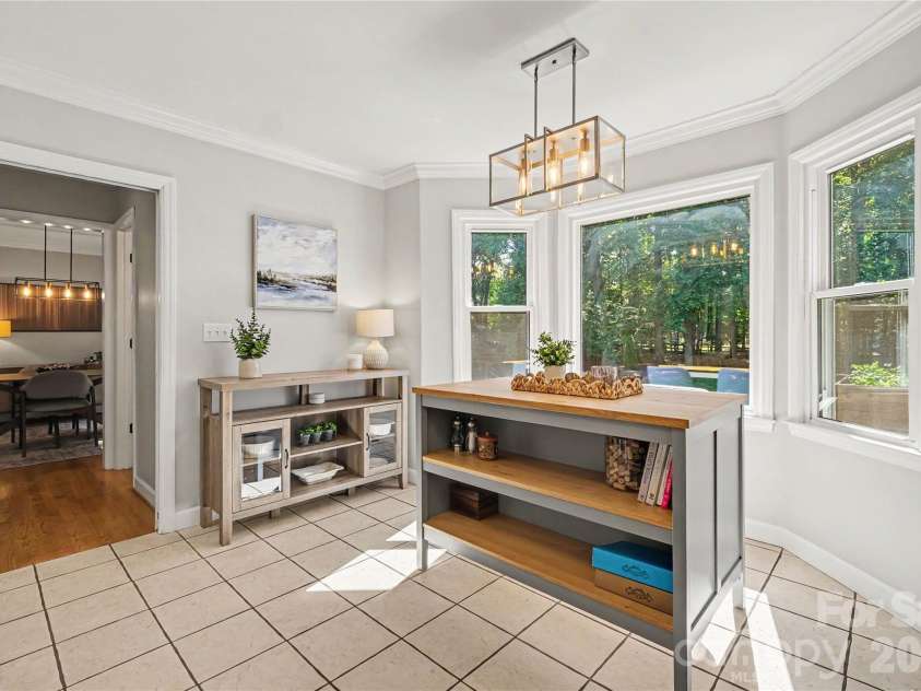 10428 South Hall Drive, Charlotte, NC 28270.  MLS# CAR4383038, YatesRealty ID 26160. Kitchen 
