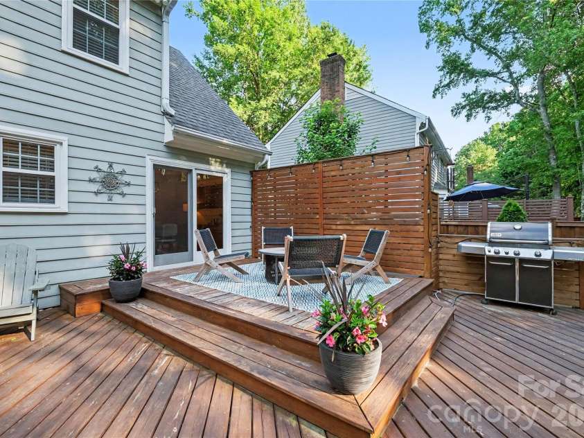 10428 South Hall Drive, Charlotte, NC 28270.  MLS# CAR4383038, YatesRealty ID 26160. Multi-level deck 