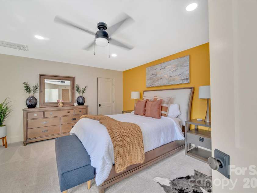 1337 Whispering Oaks Circle, Matthews, NC 28104.  MLS# CAR4375997, YatesRealty ID 26161. 