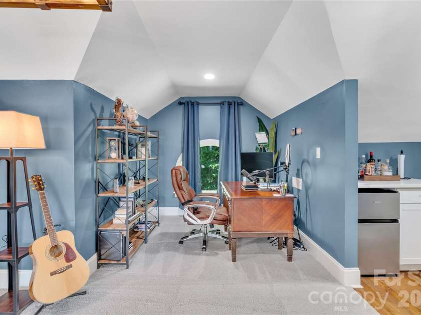 1337 Whispering Oaks Circle, Matthews, NC 28104.  MLS# CAR4375997, YatesRealty ID 26161. 