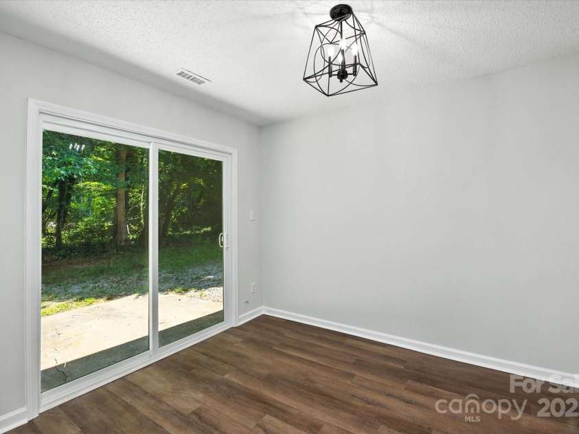 5717 Fairchase Avenue, Charlotte, NC 28269.  MLS# CAR4269956, YatesRealty ID 26161. 