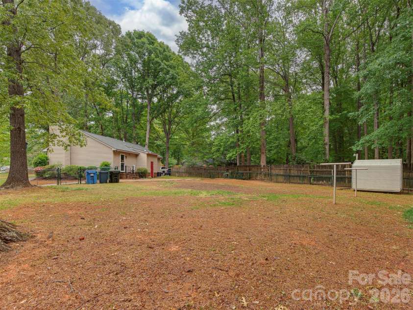 10200 Cairnsmore Place, Mint Hill, NC 28227.  MLS# CAR4377117, YatesRealty ID 26162. 