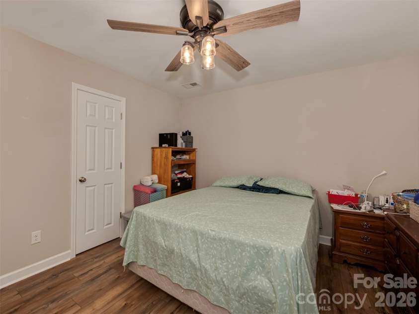 10200 Cairnsmore Place, Mint Hill, NC 28227.  MLS# CAR4377117, YatesRealty ID 26162. Bedroom # 3